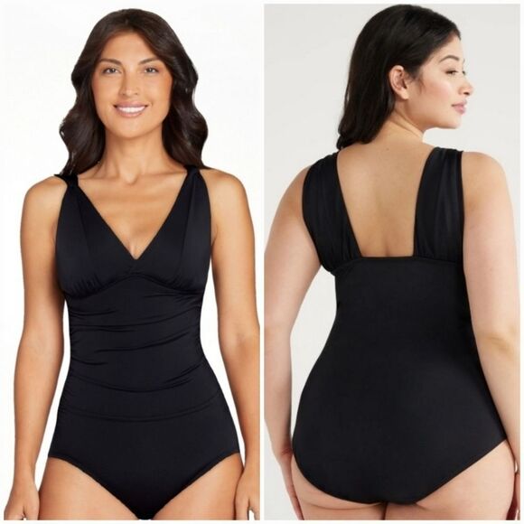 🔹️NWT Black Plunging Vneck One Piece Bathing Suit Small - Picture 3 of 12